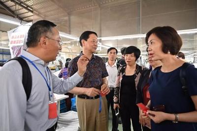 紡織業瀾湄合作啟程 徐迎新率工作組出訪柬埔寨、老撾，推動行業協同發展